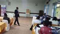 Kadama wuliriza nobwegendereza buno obubaka bukwatako